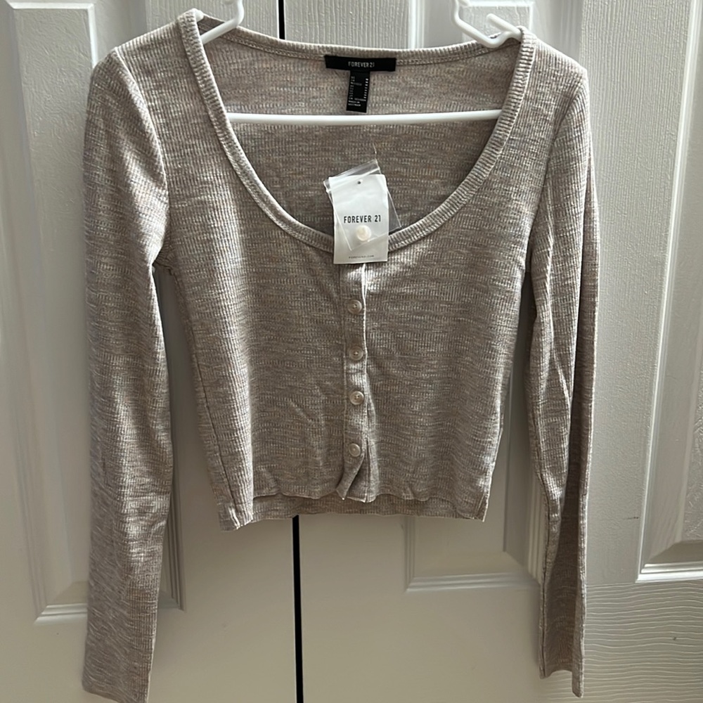 Forever 21 ribbed button knit top size medium